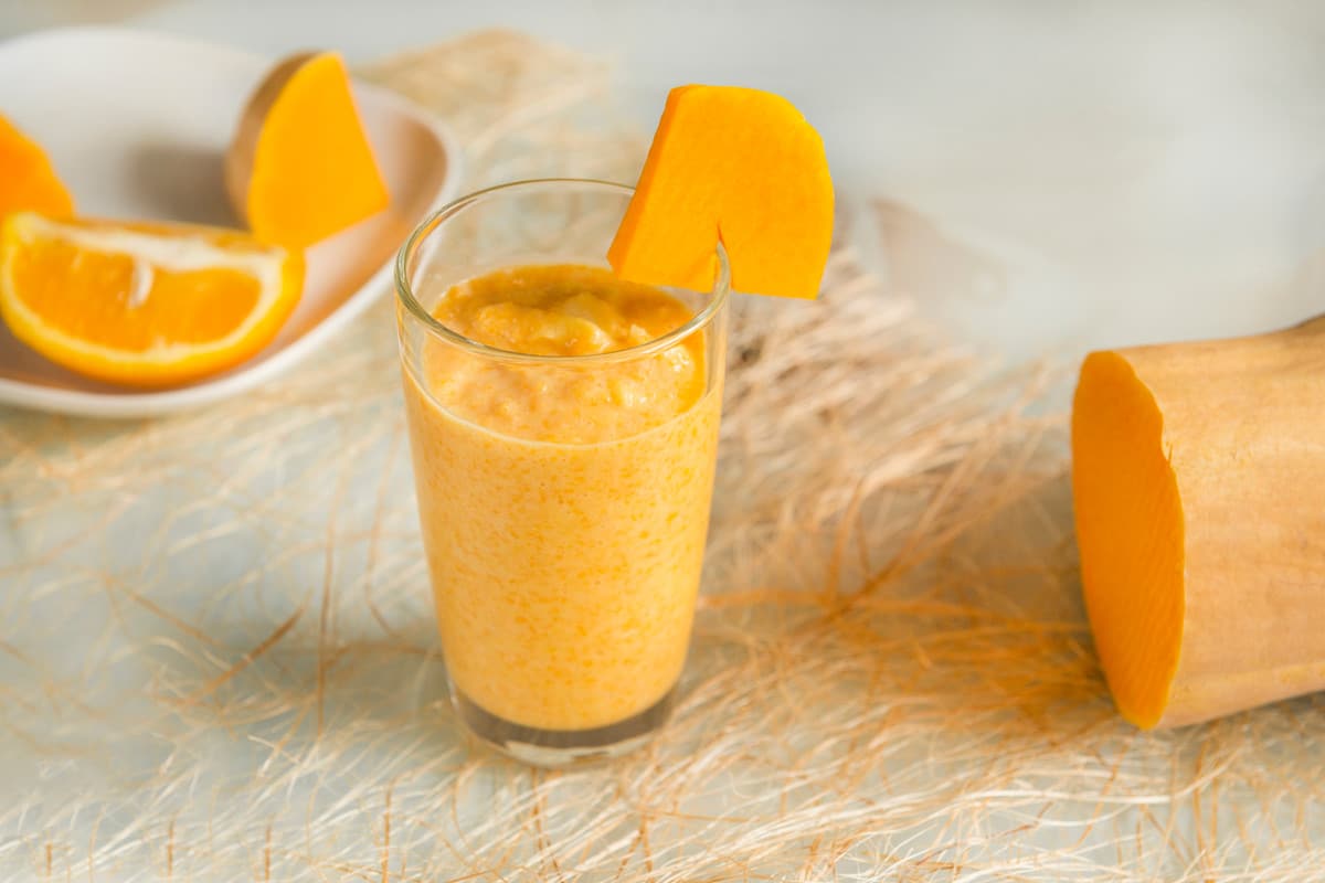 Cremiger Kürbis Smoothie mit Orangen