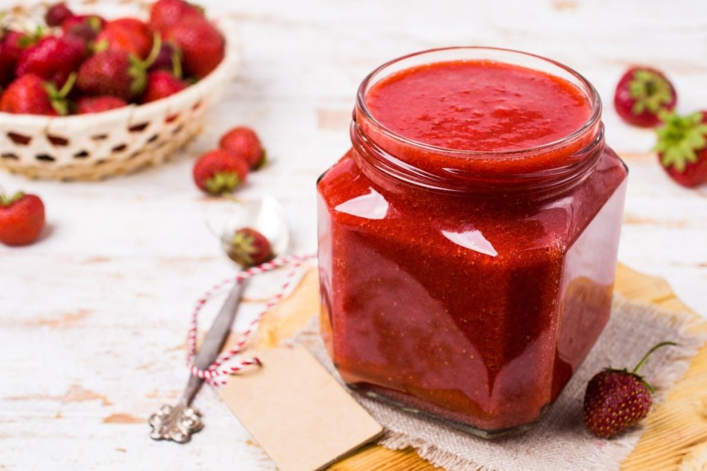 Einfacher Erdbeer Fruchtaufstrich ohne Kochen