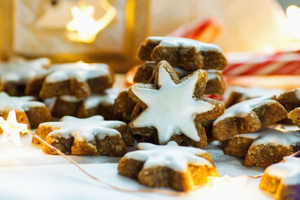 Saftige Zimtsterne mit Mandeln zu Weihnachten