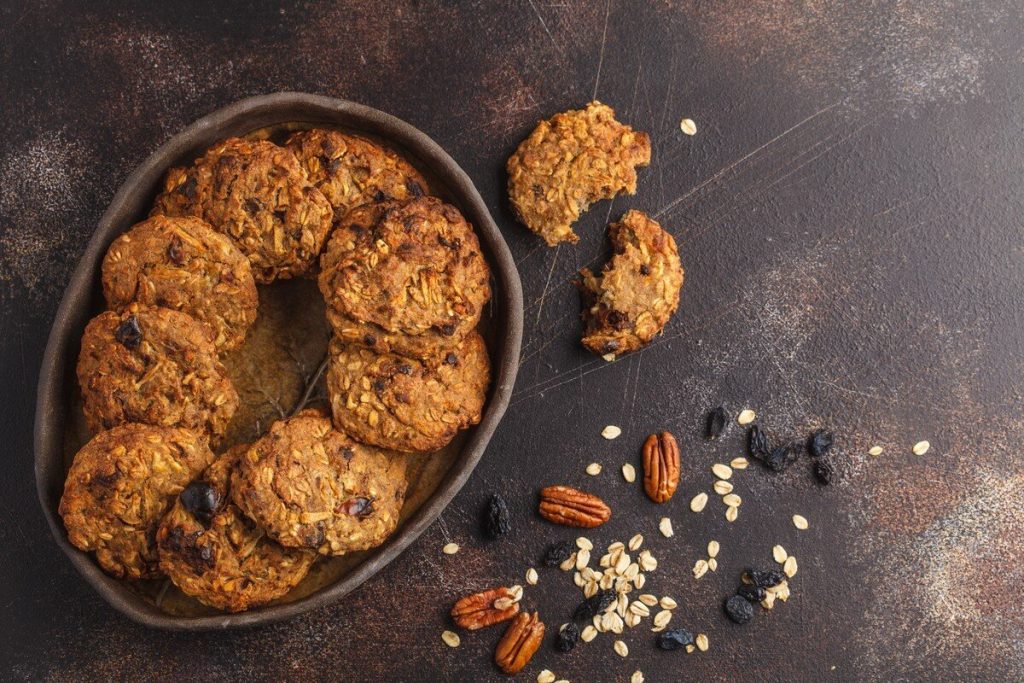 Vegane Haferkekse mit Bananen