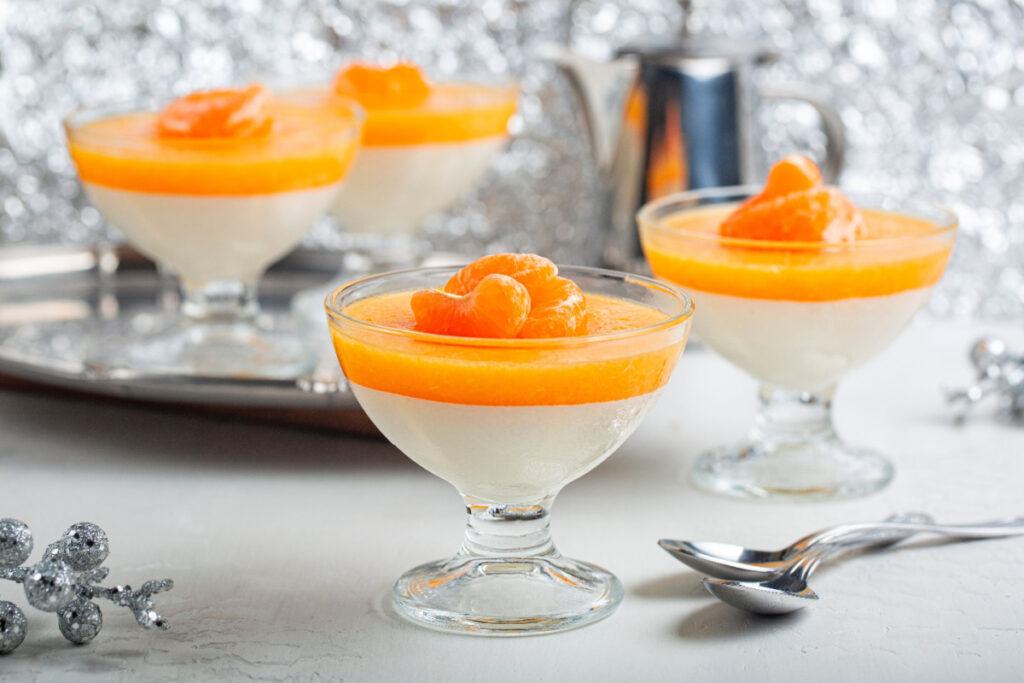 Panna Cotta mit Mandarinengelee zu Weihnachten