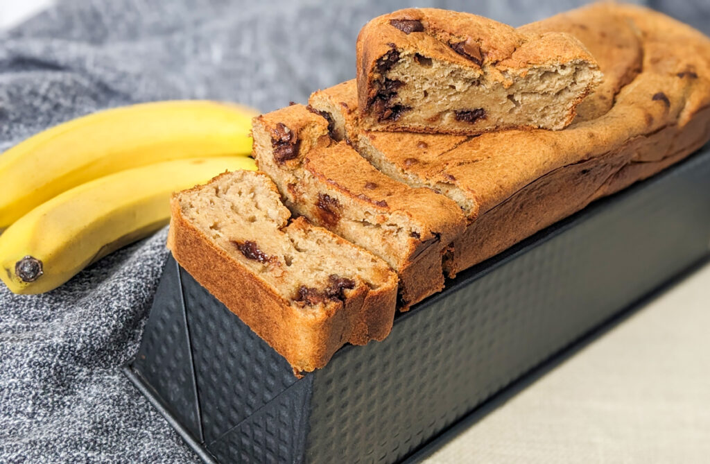 Bananenbrot mit Schokolade und Zimt