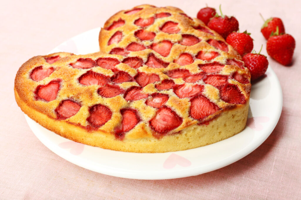 Liebevoll gebacken Erdbeerkuchen zum Muttertag