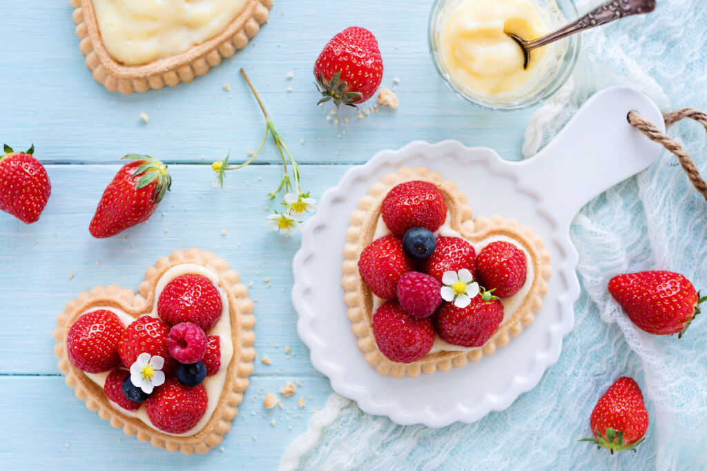 Muttertagsspecial Erdbeertörtchen mit Vanillepudding