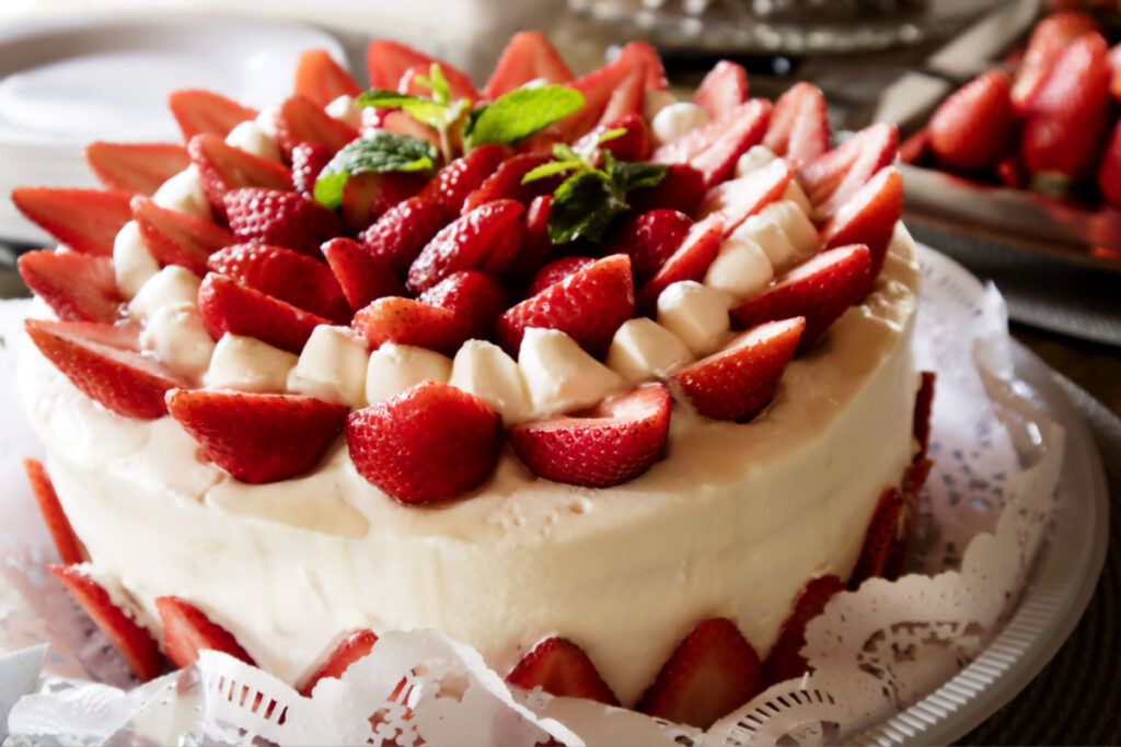 Erdbeertorte mit Sahnecreme Ein sommerlicher Traum