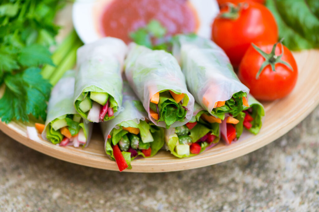 Sommerrollen mit Gemüse Vegetarischer leichter Snack