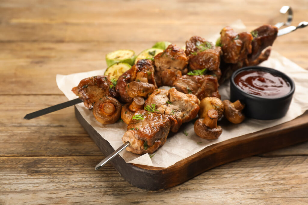 Grillgenuss pur Würziges Schaschlik aus Putenfleisch