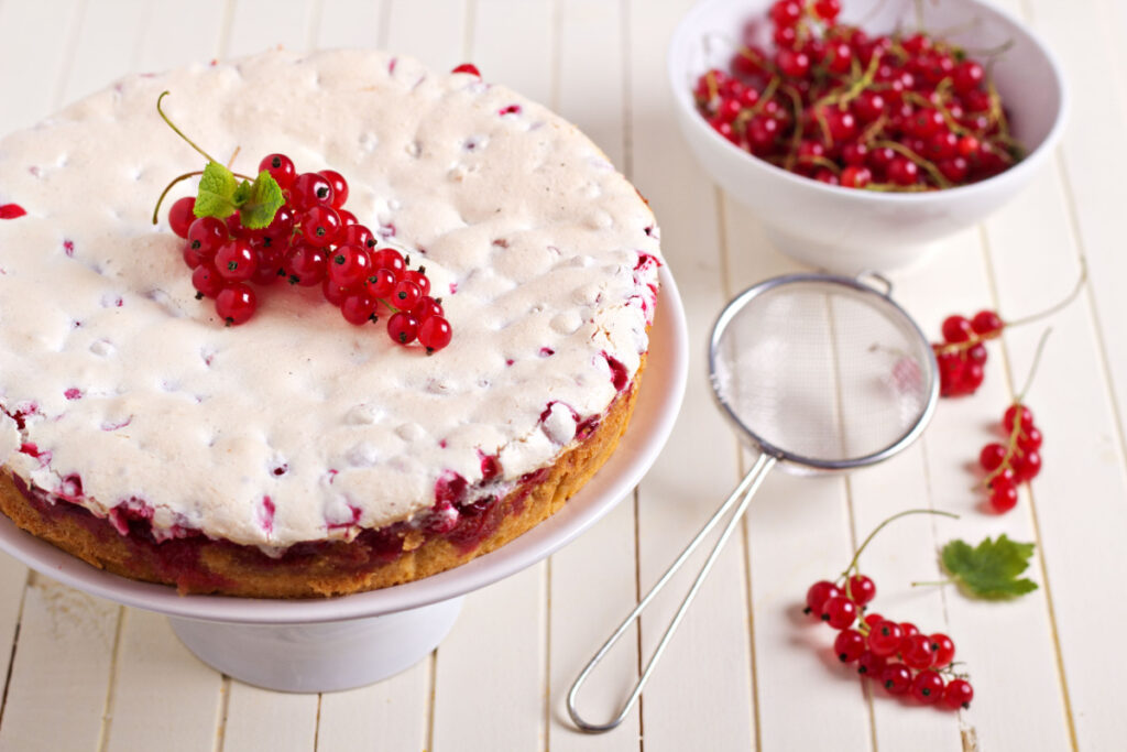 Johannisbeerkuchen mit Baiser Ein himmlischer Genuss