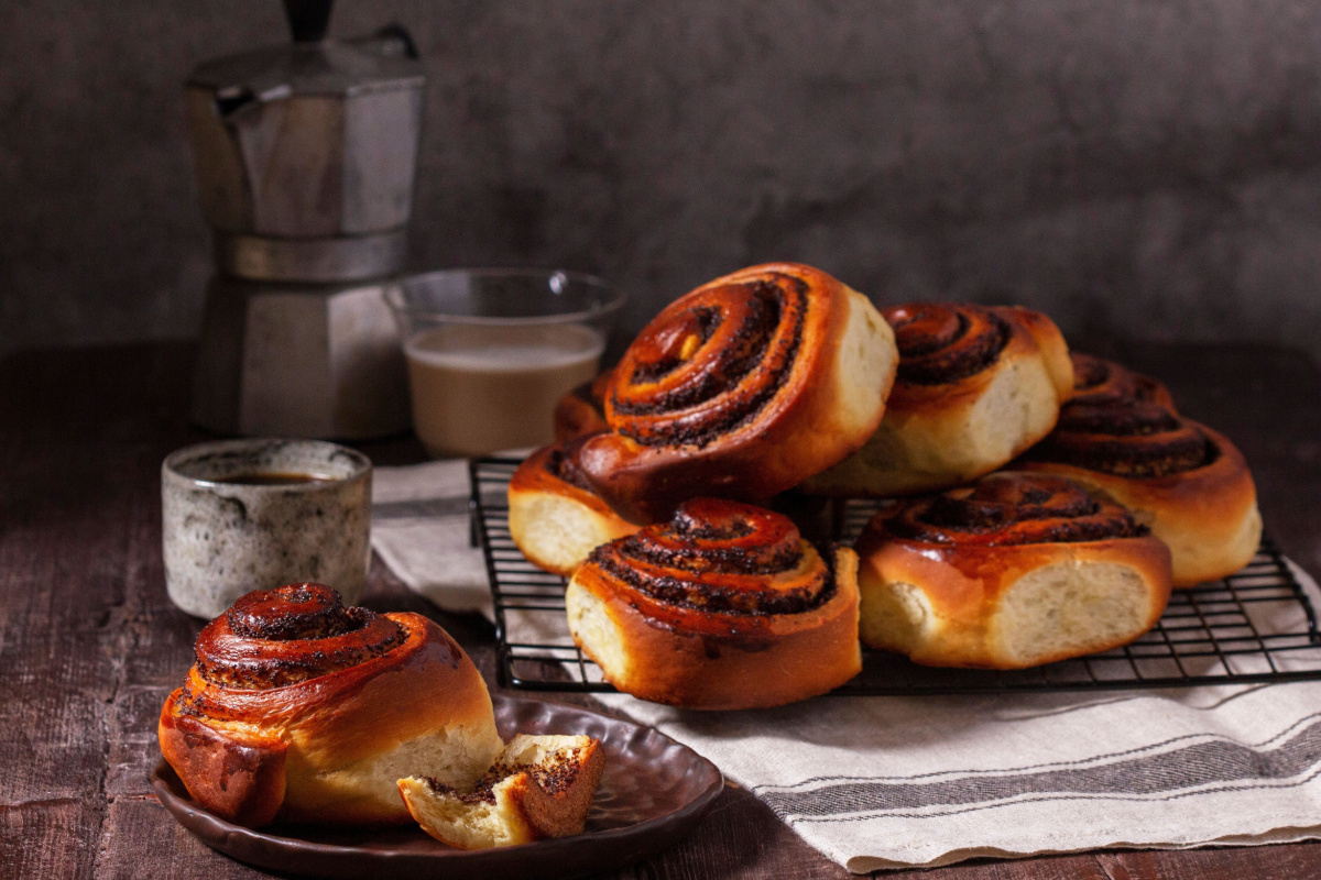 Butterweich und aromatisch Mohnschnecken mit Rosinen