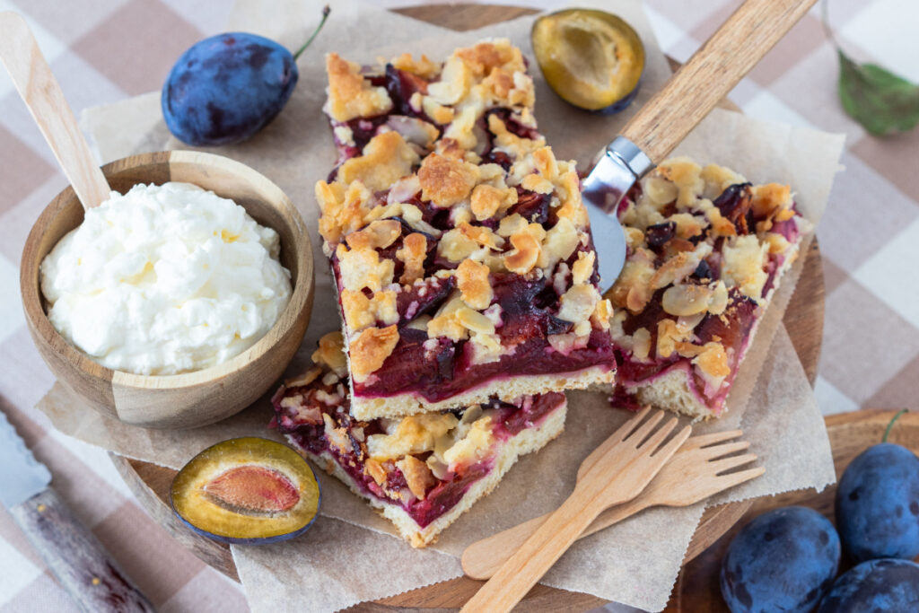 Zwetschgen-Blechkuchen Herbstlicher Genuss vom Blech