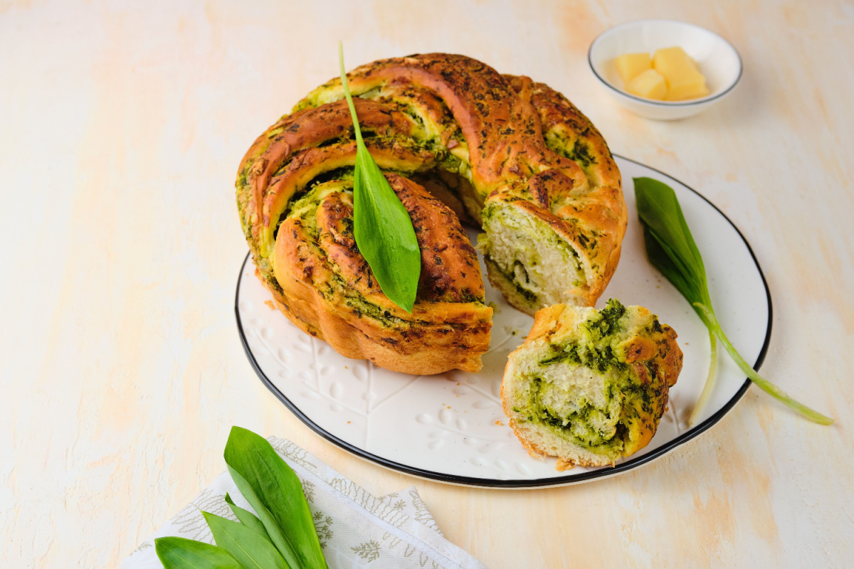 Bärlauchbrot aus der Gugelhupfform Frühlingsfrisch und herzhaft