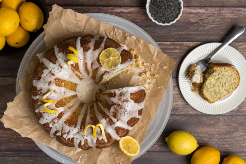 Ein perfekter Gugelhupf Zitronenkuchen mit Mohn