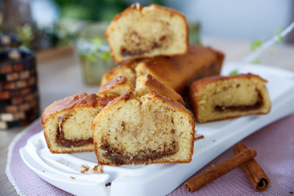 Zimtschnecken mal anders Fluffiger Zimtschnecken-Kuchen