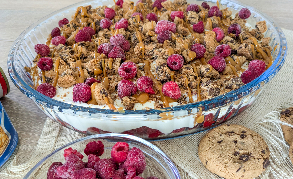 5 Minuten Dessert Schichtdessert mit Himbeeren und Keksen